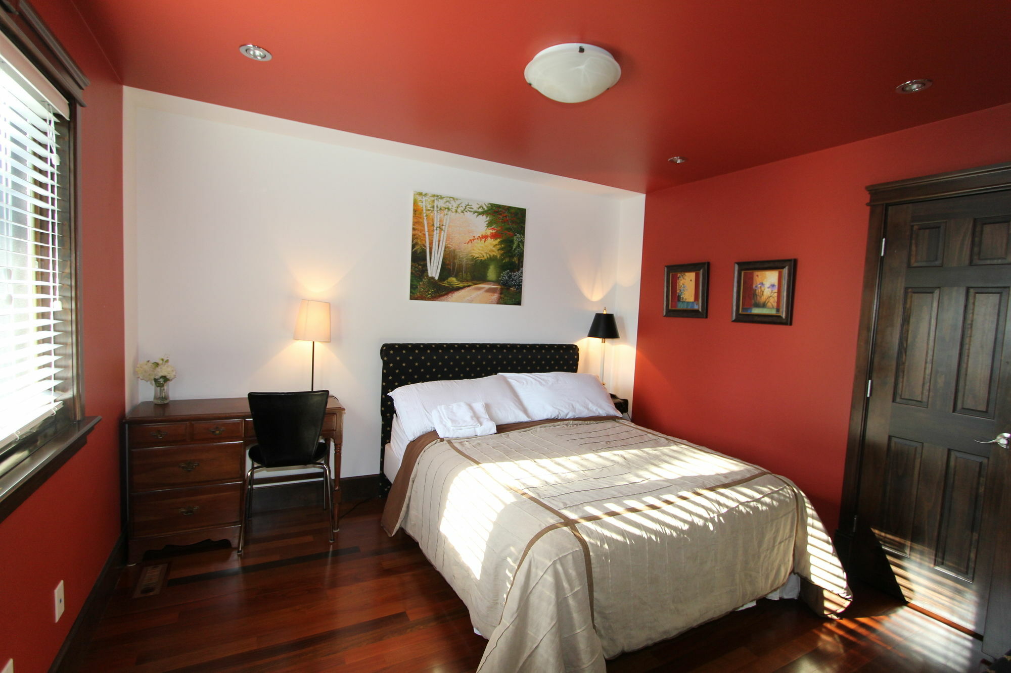 Westmount River Inn YYC Exteriör bild